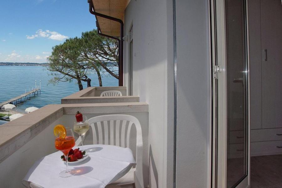 Hotel Saviola Sirmione Zewnętrze zdjęcie