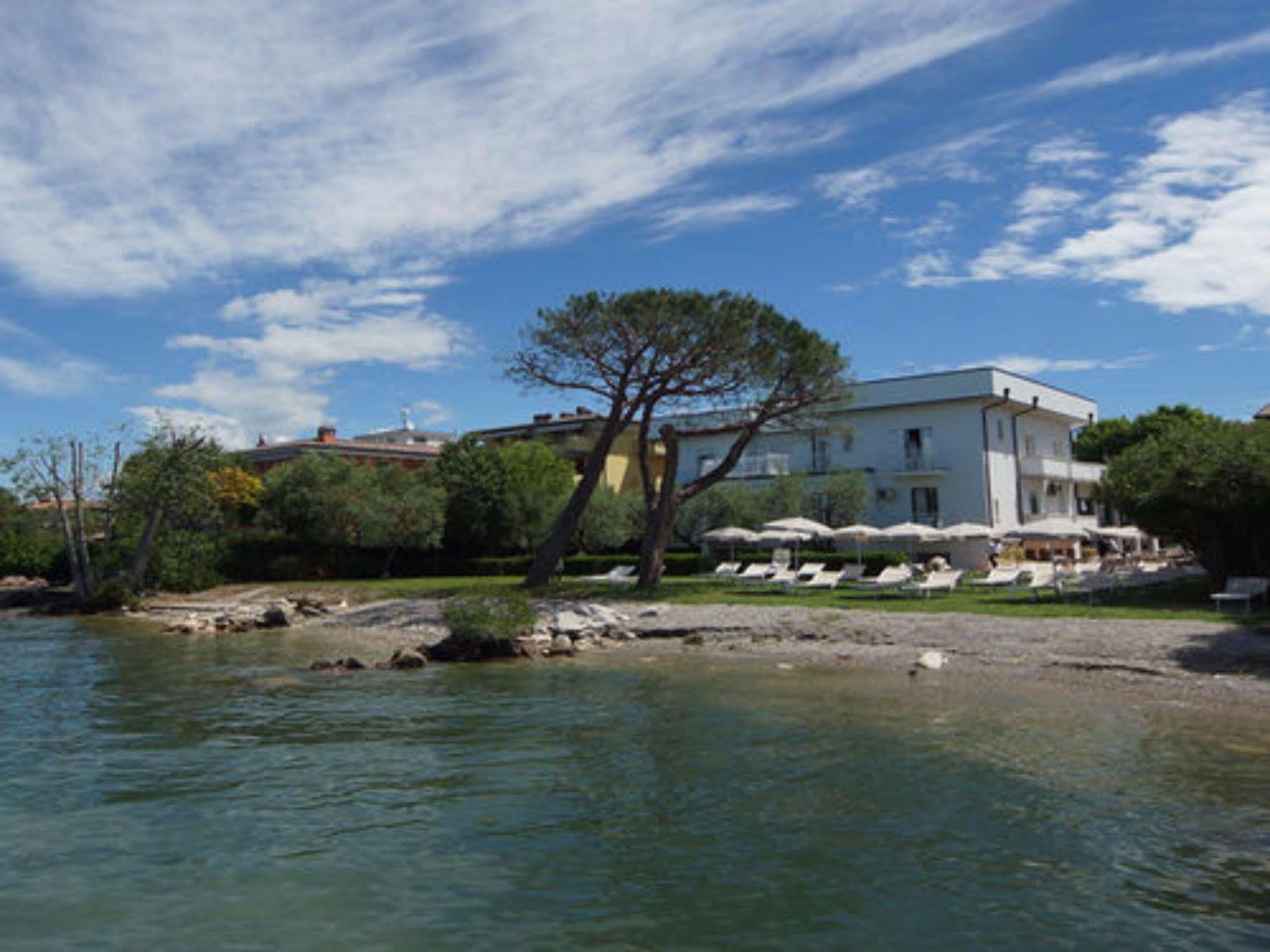 Hotel Saviola Sirmione Zewnętrze zdjęcie